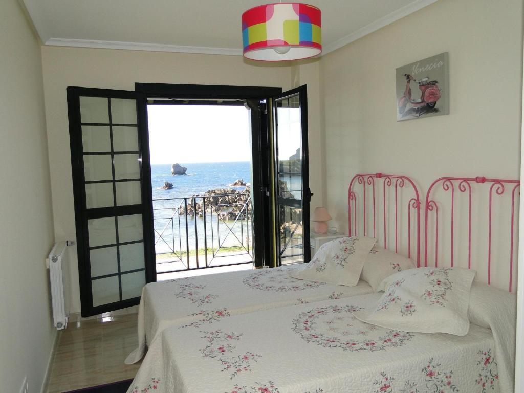 Apartamentos El Pinedo Noja Room photo